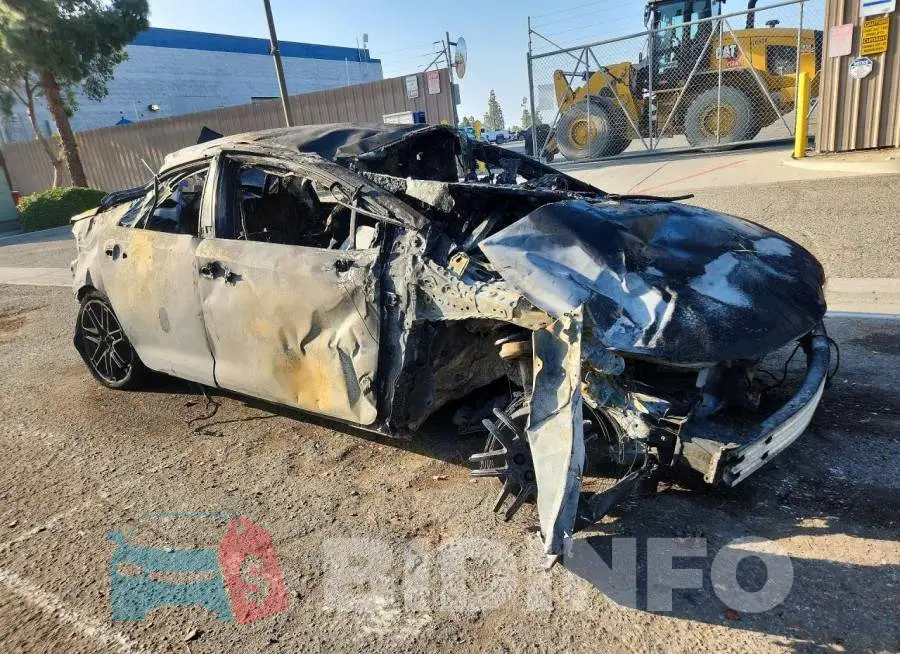 5YFB4MCE2RP186994 Photo# 4