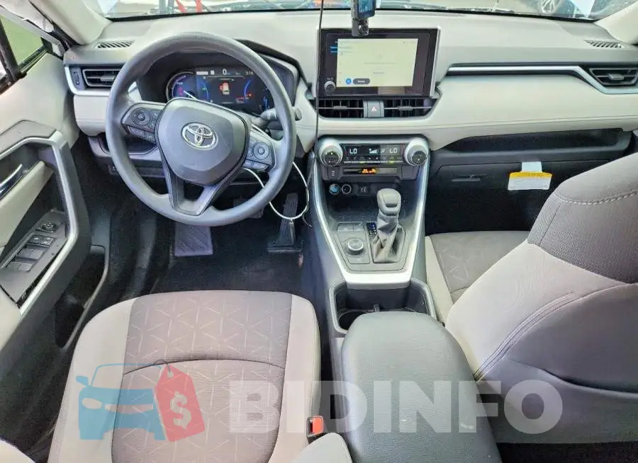 JTMRWRFV5SD330502 Photo# 8