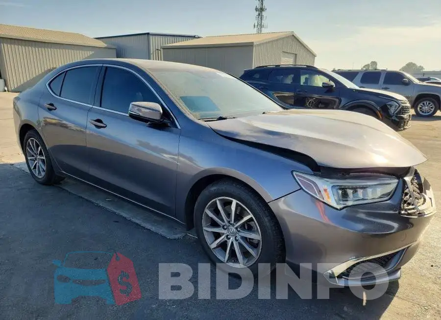 19UUB1F55JA008922 Photo# 4