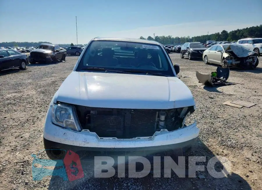 1N6BD0CT5JN769825 Photo# 5