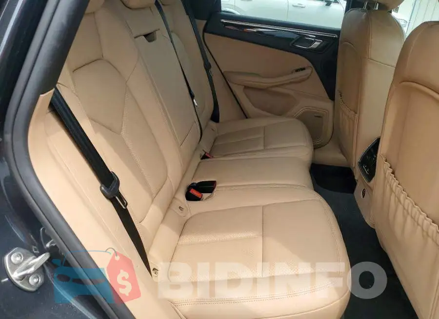 WP1AA2A54LLB00496 Photo# 11