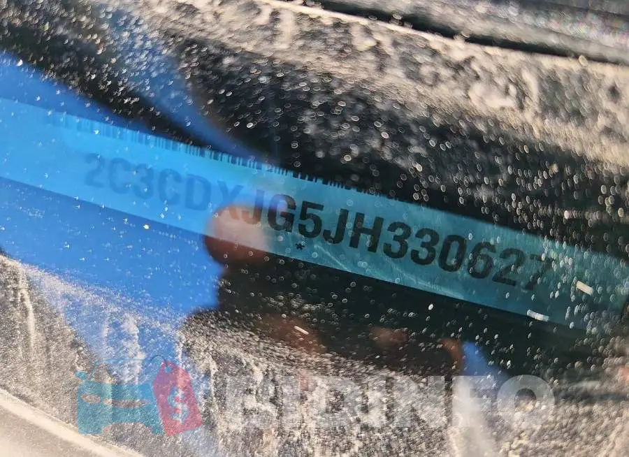 2C3CDXJG5JH330627 Photo# 12