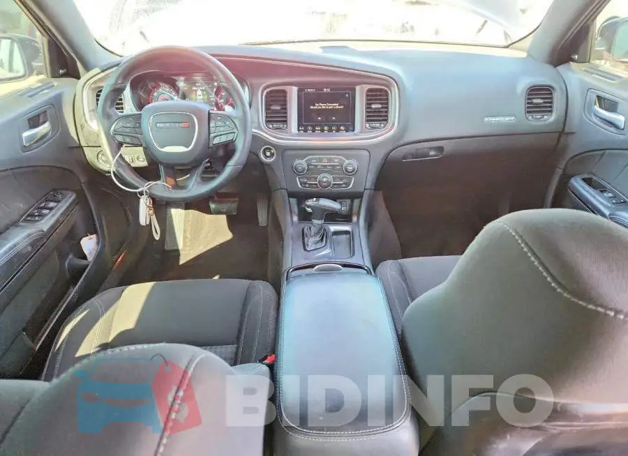 2C3CDXJG5JH330627 Photo# 8