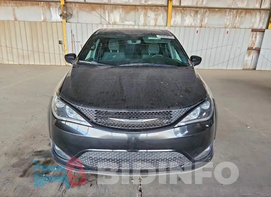 2C4RC1FG3LR147349 Photo# 5