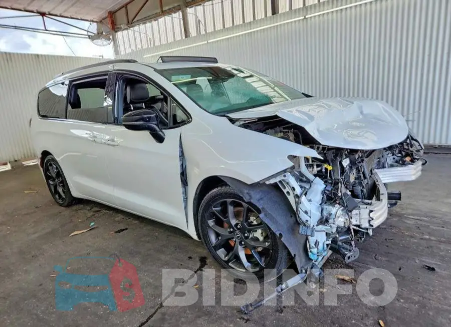 2C4RC1GG8SR539577 Photo# 4
