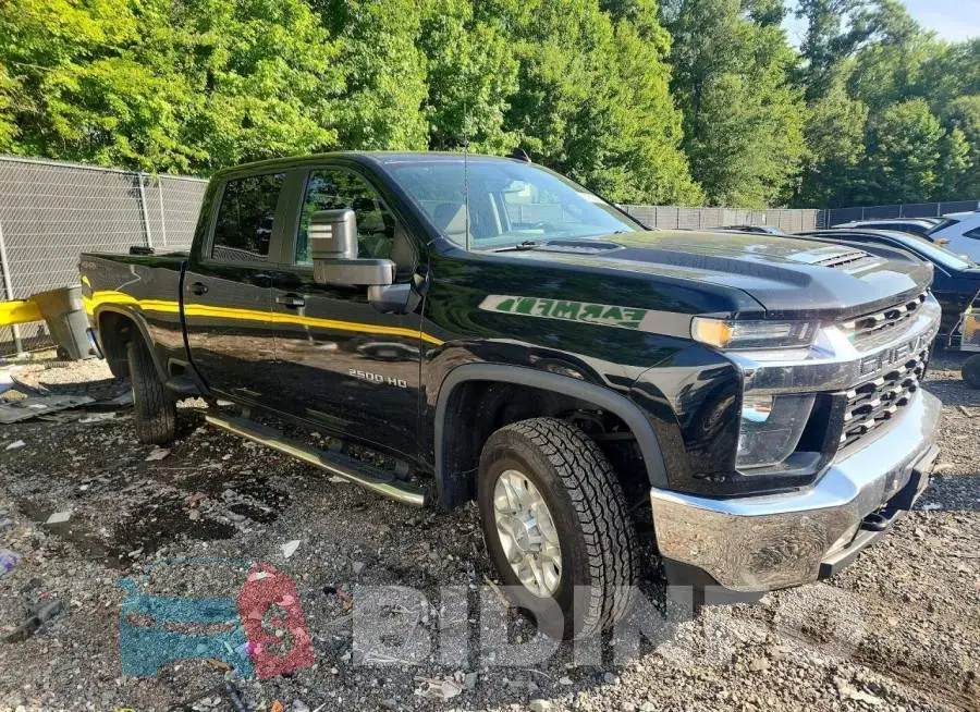 1GC4YNE78LF105156 Photo# 4