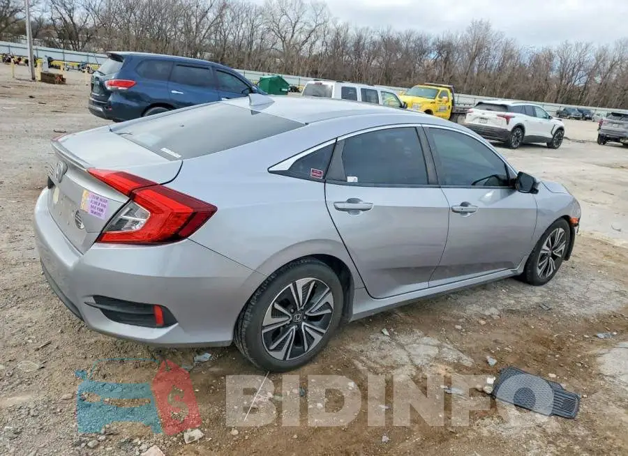 19XFC1F72HE021690 Photo# 3