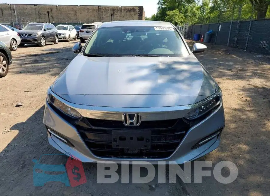 1HGCV3F48LA007157 Photo# 5