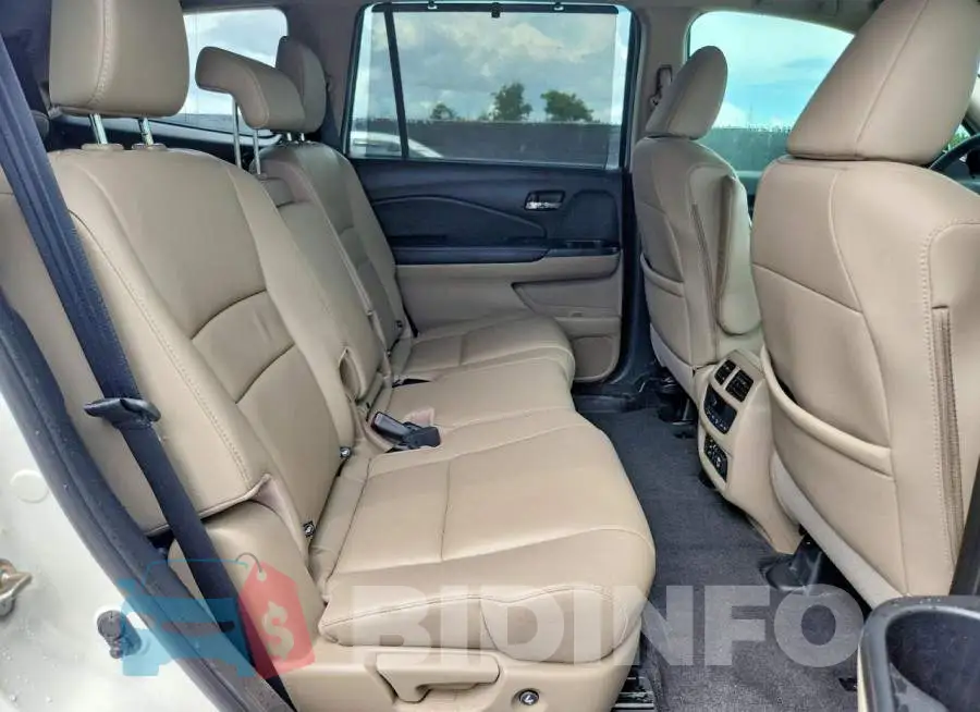 5FNYF6H97JB019915 Photo# 11