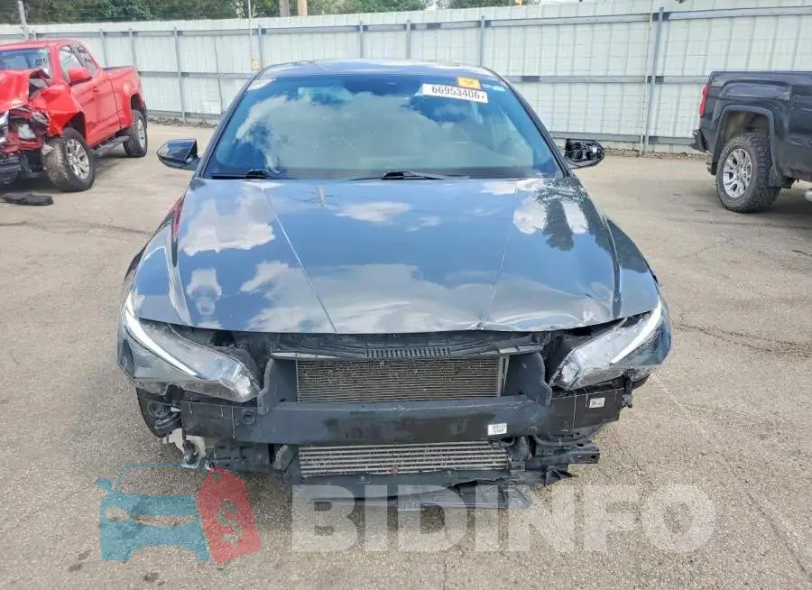 KMHLR4AF8PU621644 Photo# 5