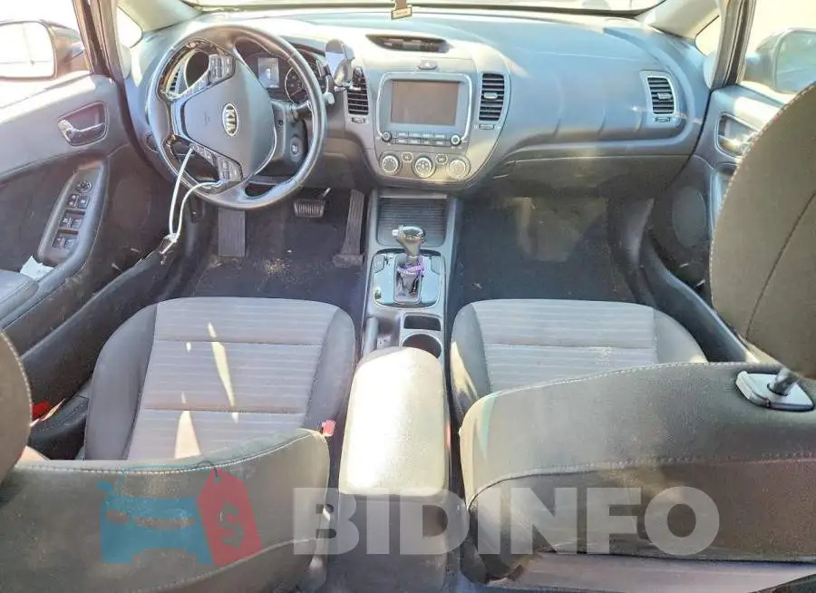 3KPFL4A76HE115628 Photo# 8