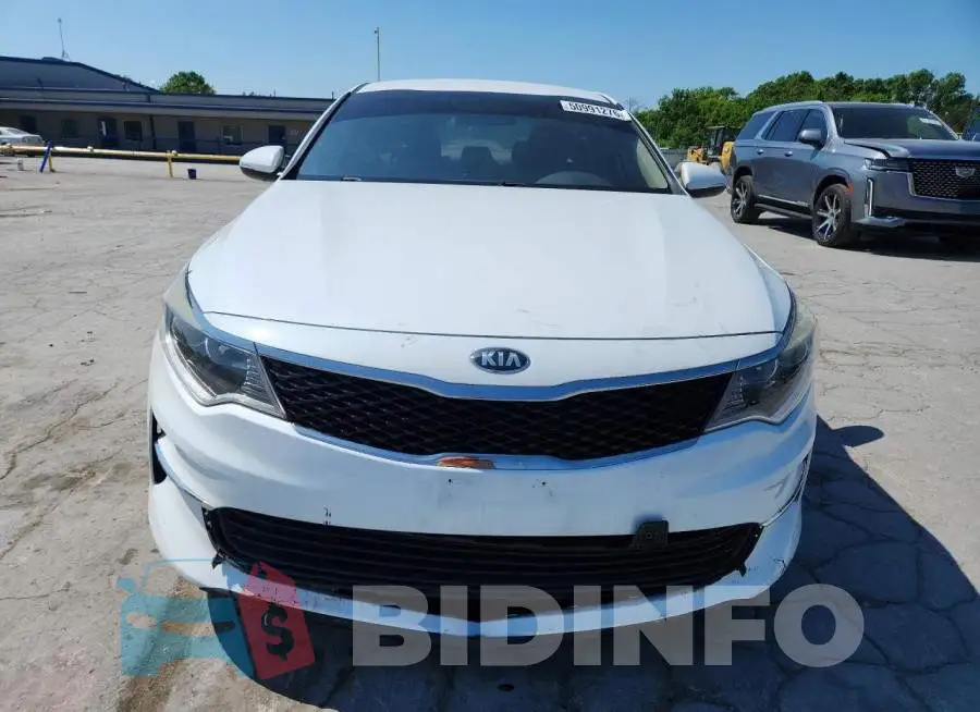 5XXGT4L35JG252877 Photo# 5