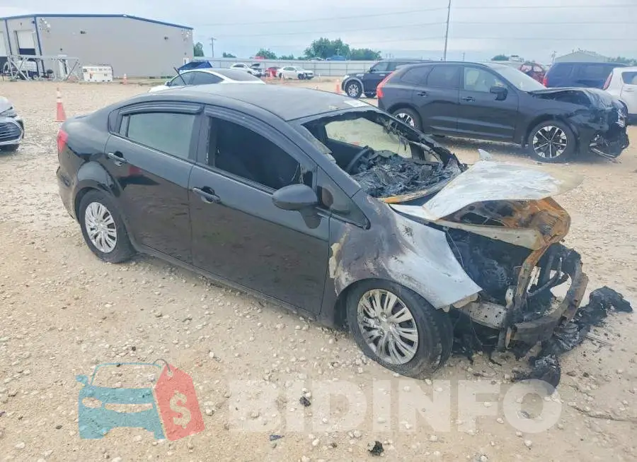 KNADM4A36H6026632 Photo# 4