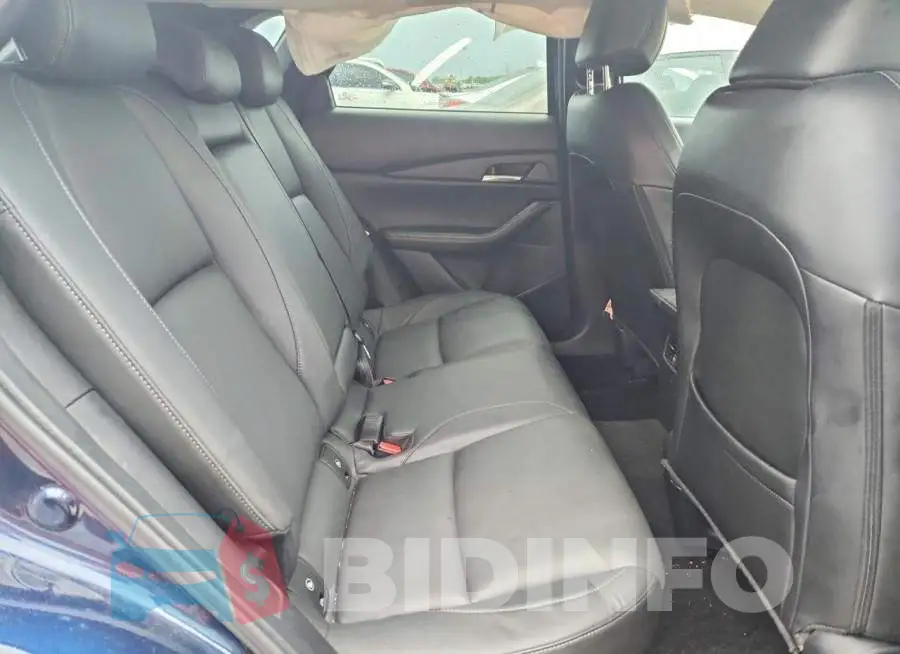 3MVDMBCM1PM566416 Photo# 10