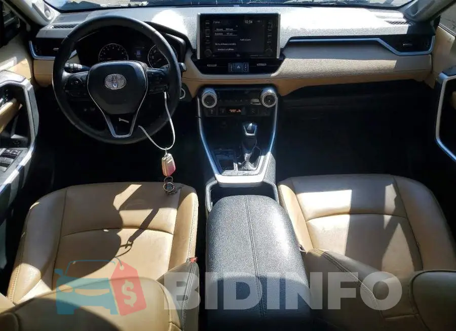 2T3A1RFV8KW044299 Photo# 8