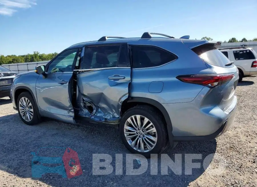 5TDEBRCH9RS645245 Photo# 2