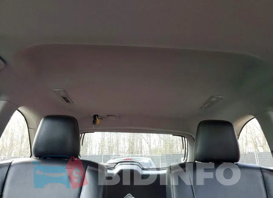 5TDJZRFH8JS543123 Photo# 10