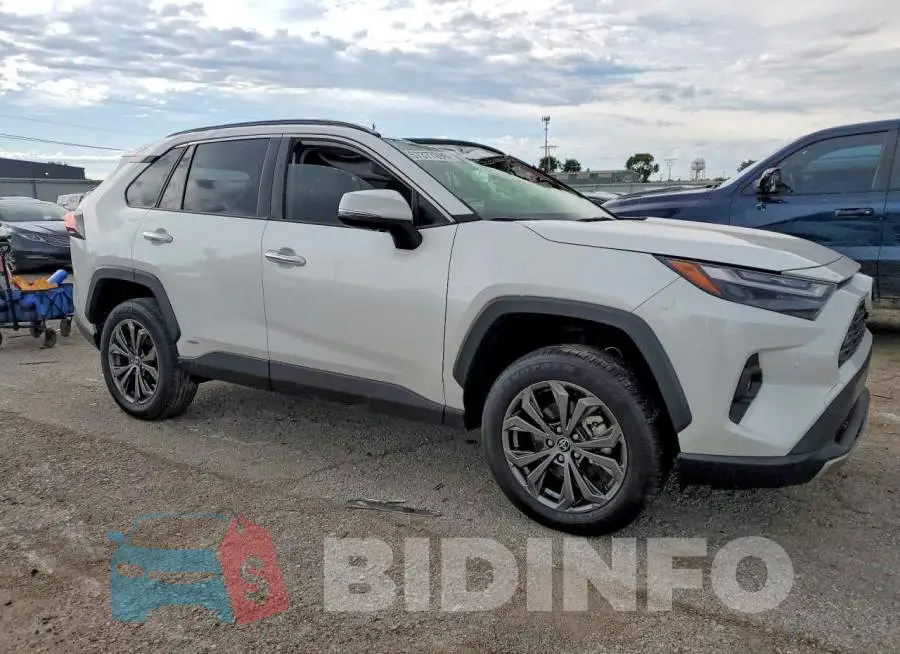JTMD6RFV4SD572143 Photo# 4