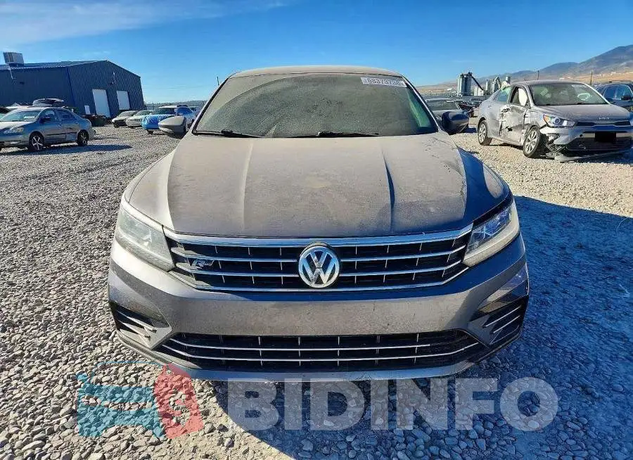 1VWDT7A32HC033924 Photo# 5