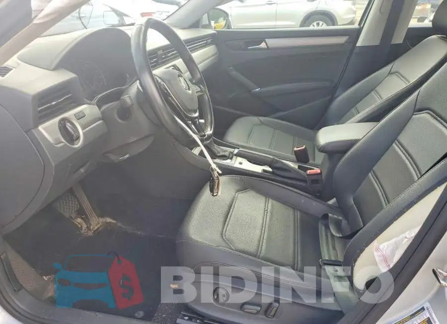 1VWSA7A38LC012081 Photo# 7