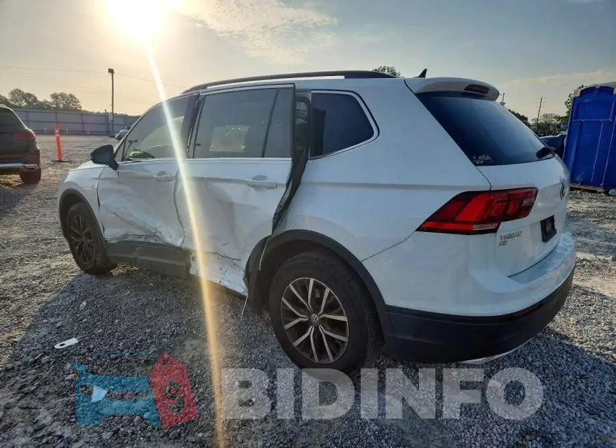 3VV3B7AX8KM105561 Photo# 2