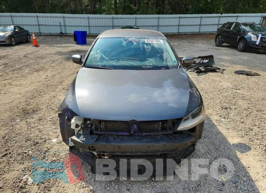 3VW2B7AJ1HM393001 Photo# 5