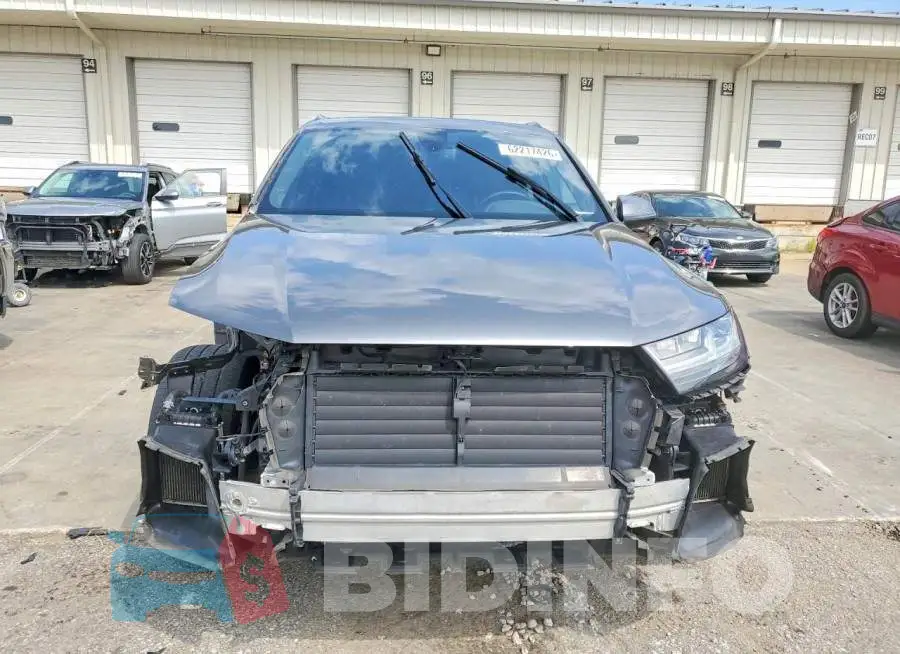 WA1LAAF79KD002873 Photo# 5