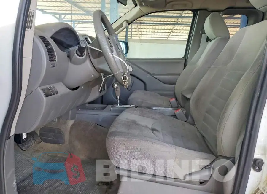 1N6BD0CT5HN732848 Photo# 7