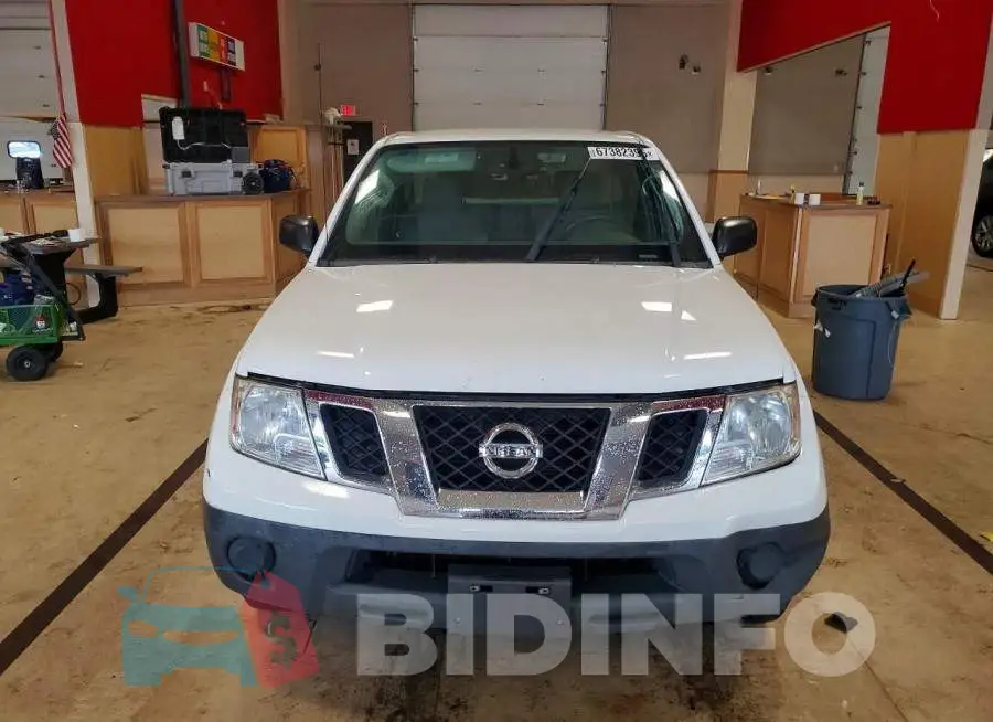 1N6BD0CT6JN759854 Photo# 5
