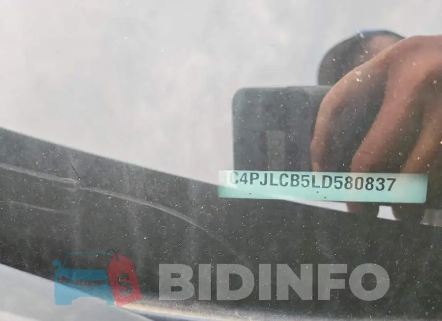 1C4PJLCB5LD580837 Photo# 12