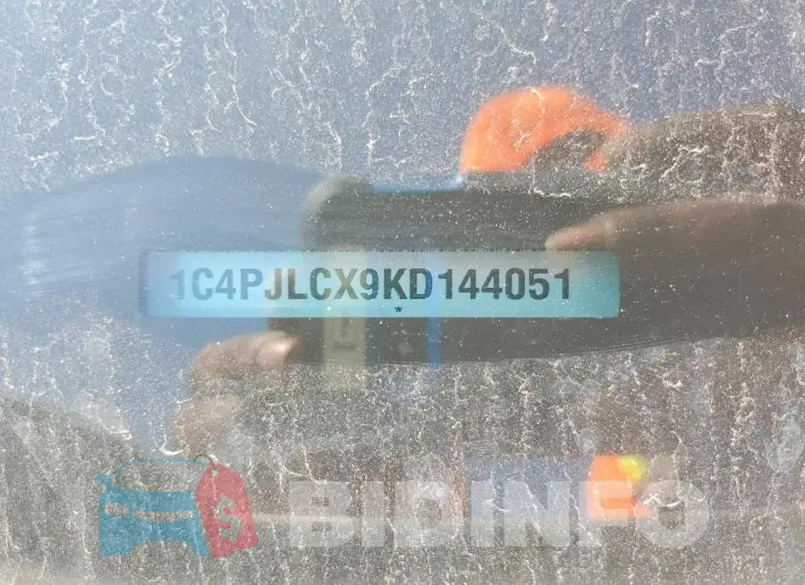 1C4PJLCX9KD144051 Photo# 13