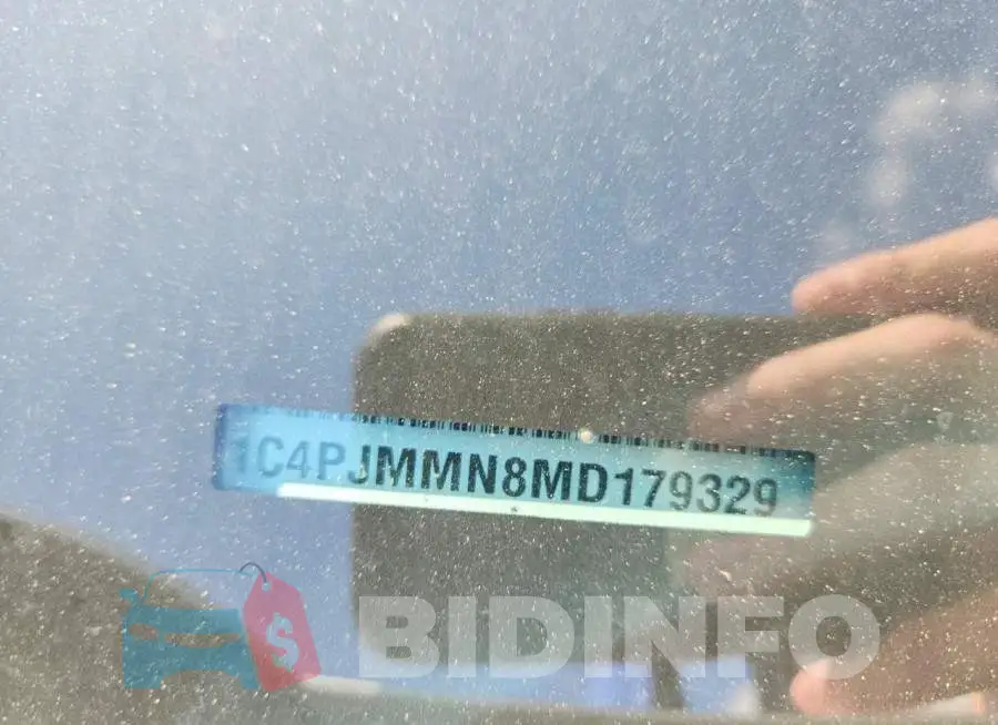 1C4PJMMN8MD179329 Photo# 13