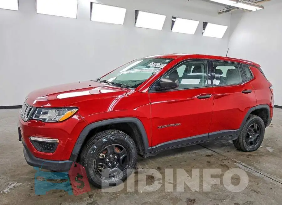 3C4NJDAB2KT723753 Photo# 1