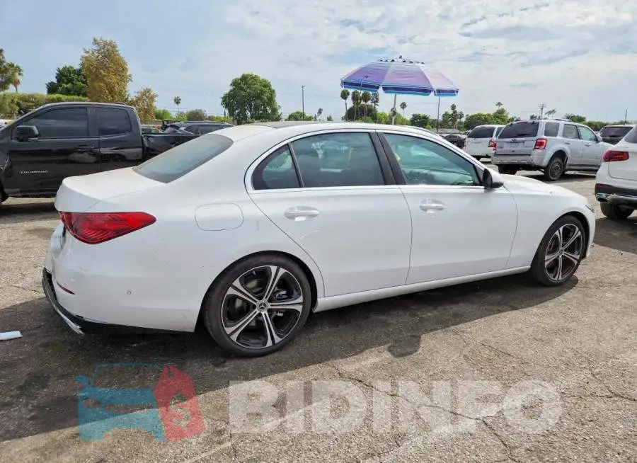 W1KAF4GB3SR301383 Photo# 3