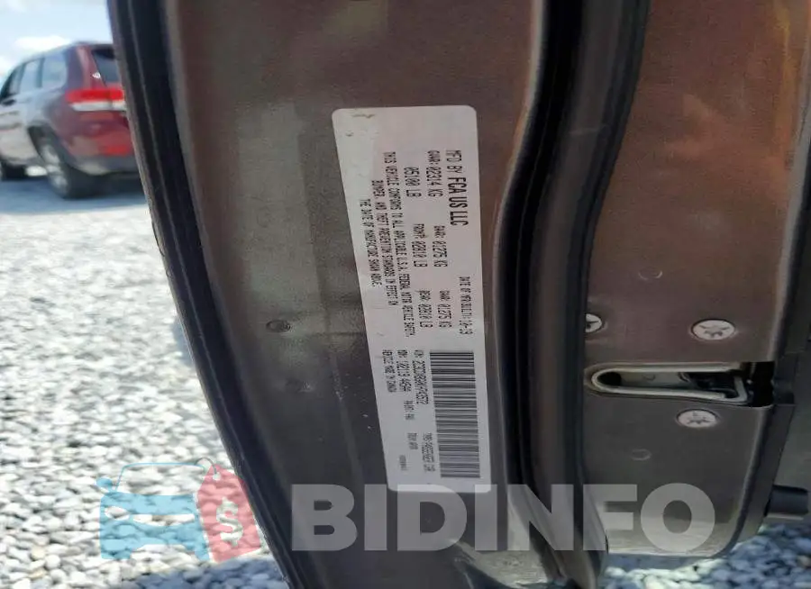 2C3CDXBG0KH743572 Photo# 12