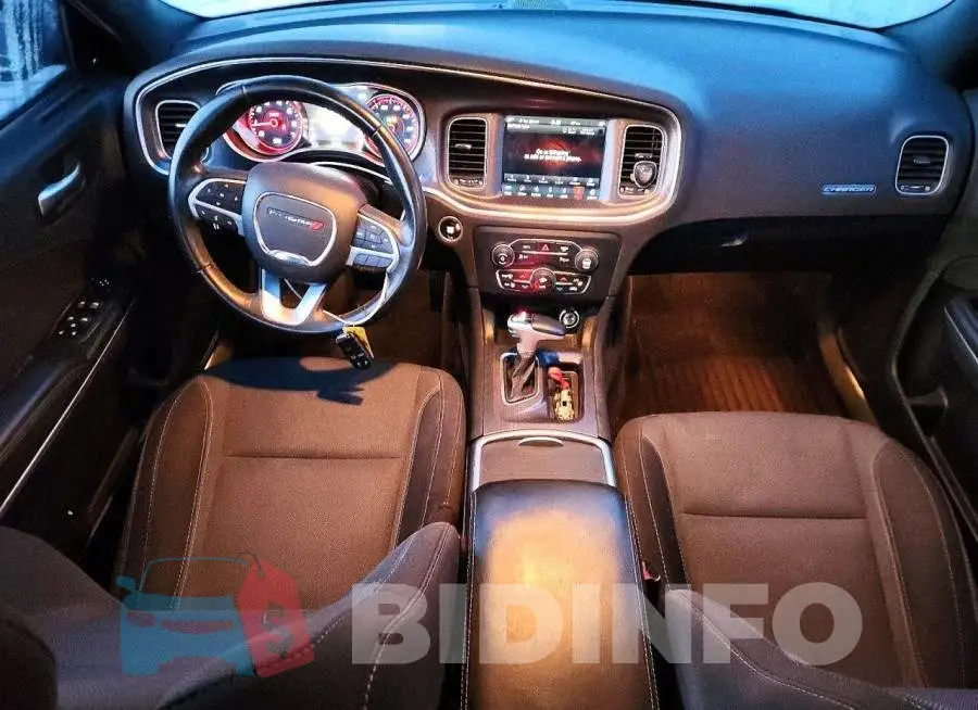 2C3CDXHGXJH155961 Photo# 8