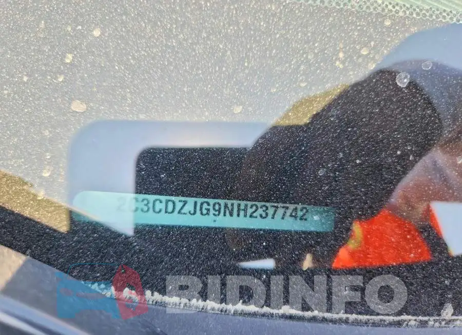 2C3CDZJG9NH237742 Photo# 12