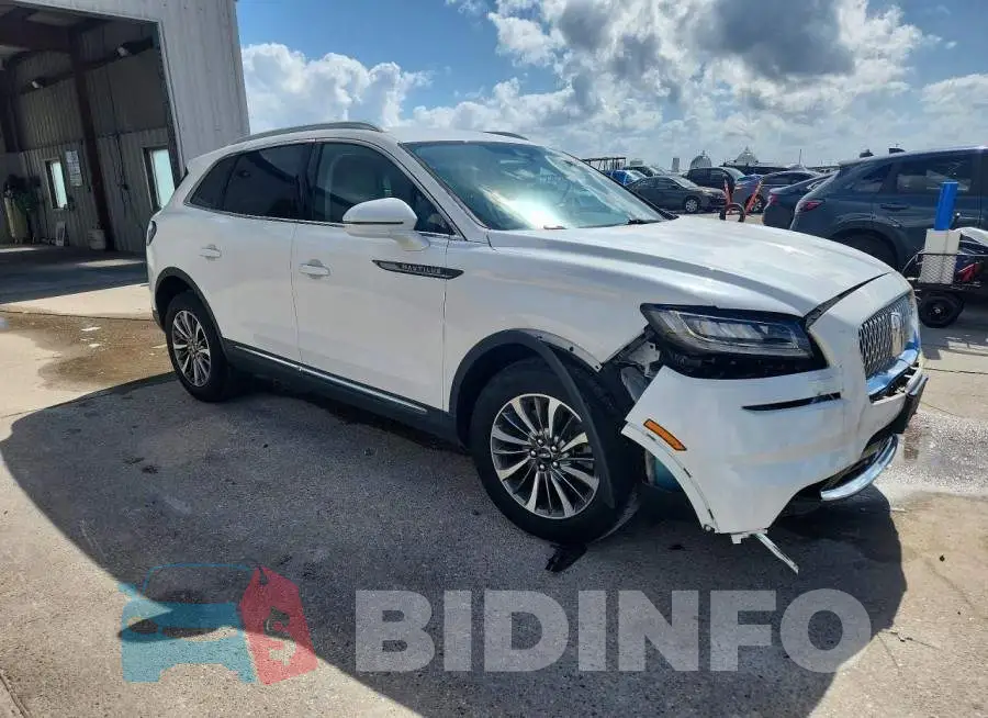 2LMPJ6J97NBL14830 Photo# 4