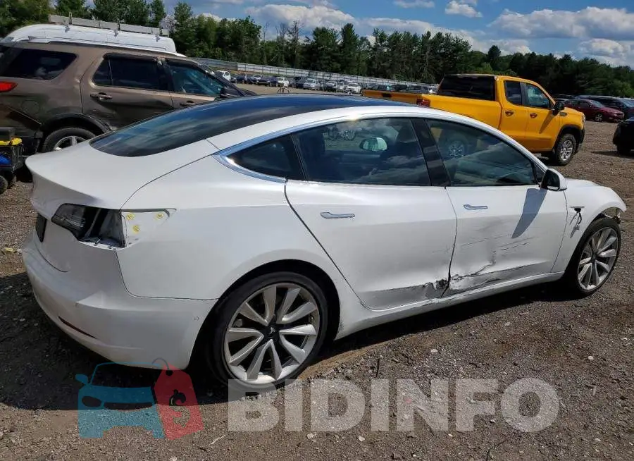 5YJ3E1EAXKF441533 Photo# 3