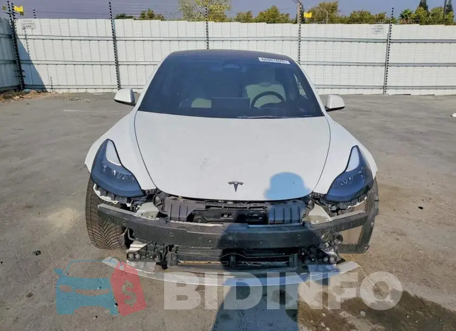 5YJ3E1EC8NF193188 Photo# 5
