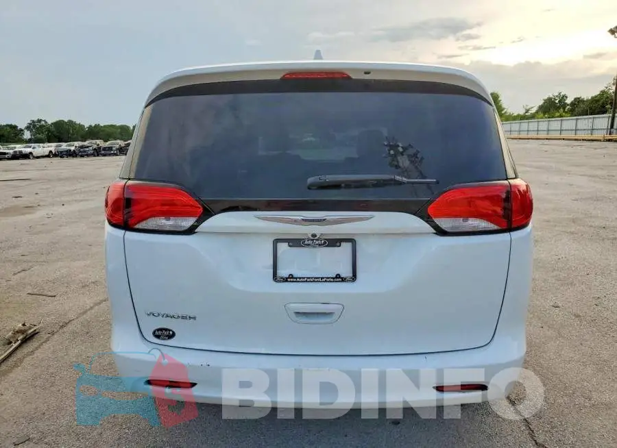 2C4RC1CG4LR131276 Photo# 6