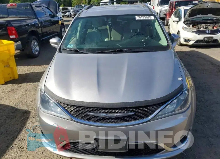 2C4RC1EG6HR622324 Photo# 5