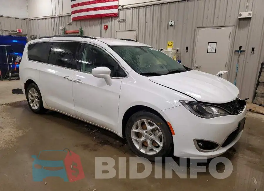2C4RC1FG1JR183120 Photo# 4