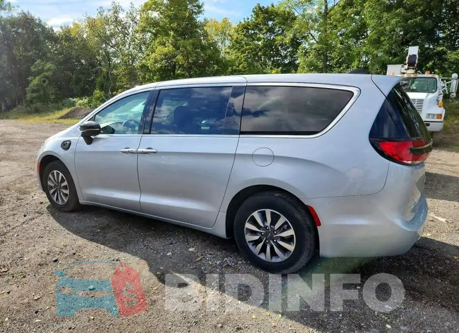 2C4RC1S76RR141544 Photo# 2