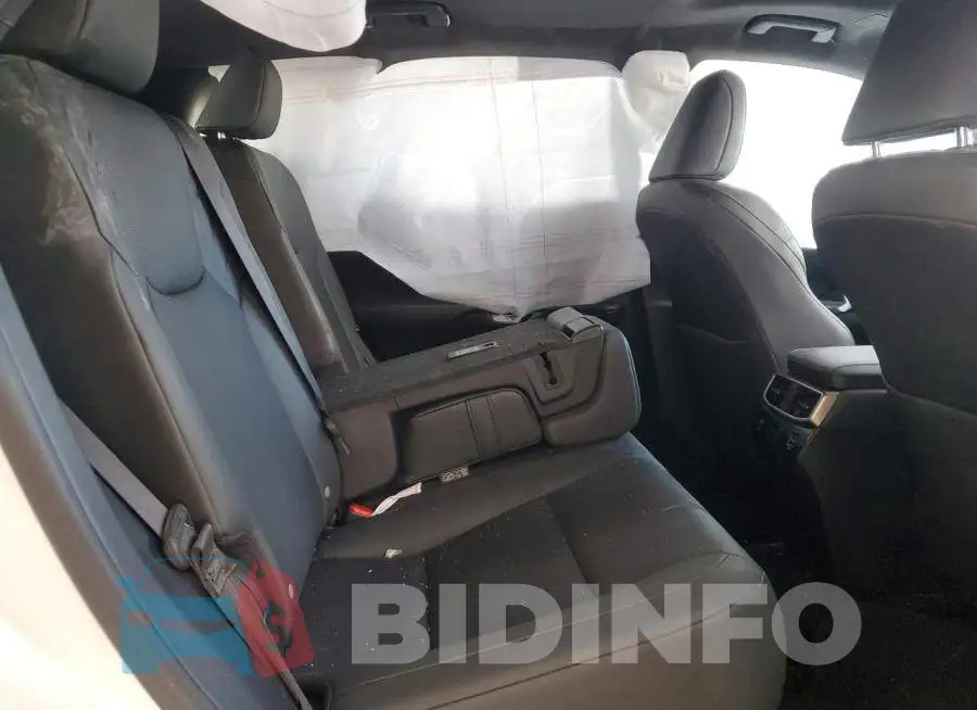 JTJCHMAAXR2014944 Photo# 10