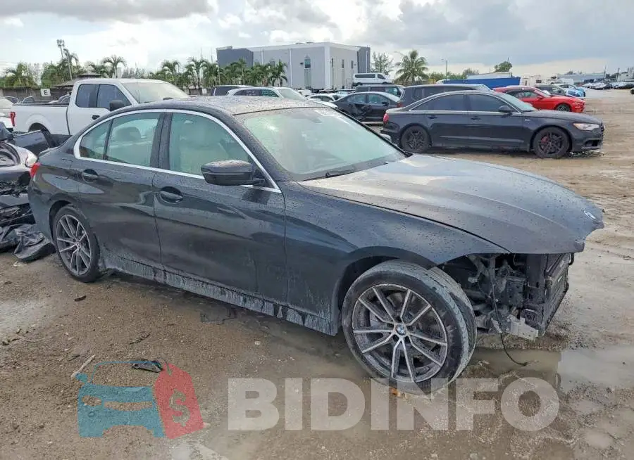 3MW5R1J02M8C17347 Photo# 4