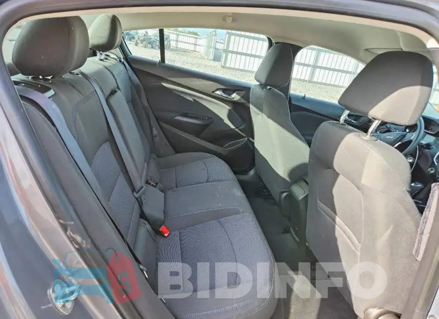 1G1BE5SM3J7171933 Photo# 10