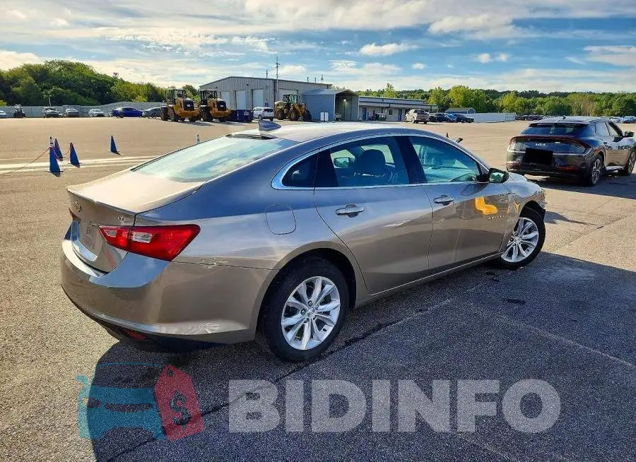 1G1ZD5ST2SF147543 Photo# 3