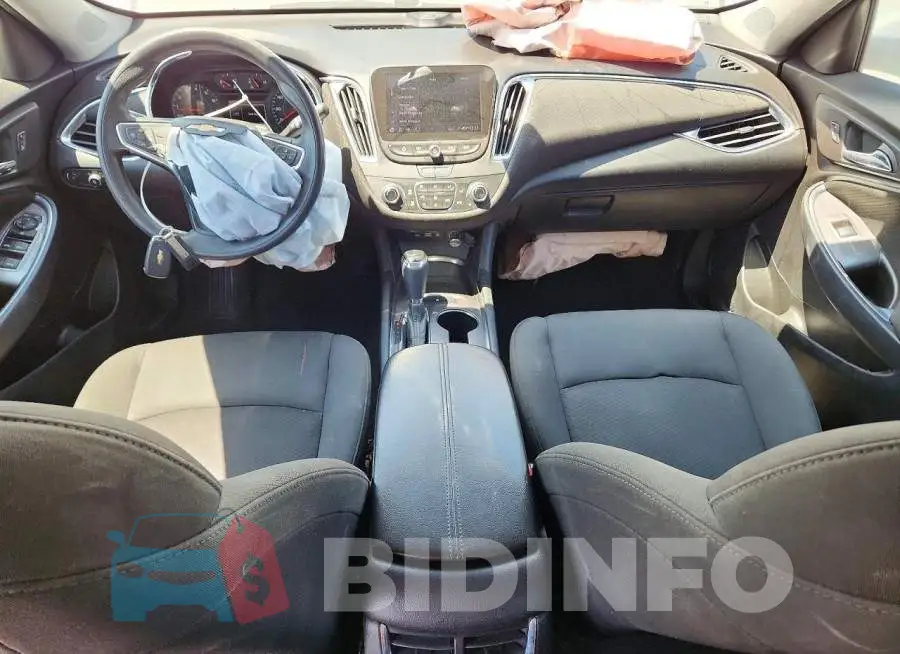 1G1ZD5ST5LF076811 Photo# 8