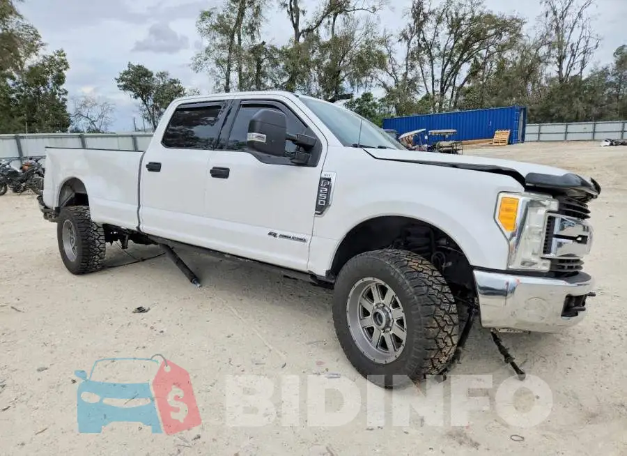 1FT7W2BT9HEC65241 Photo# 4